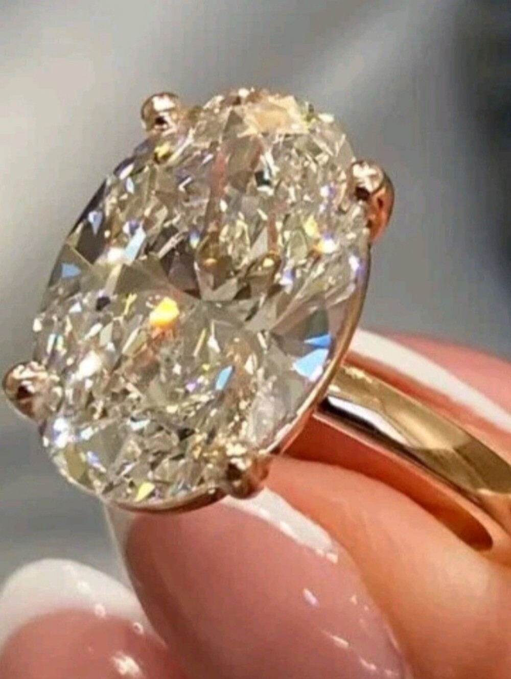 New 4ct IGI Certified Lab Grown Diamond, 14k Yellow Gold